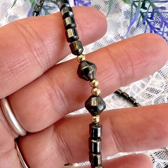 Vintage Hematite Necklace 18” - Picture 4 of 8